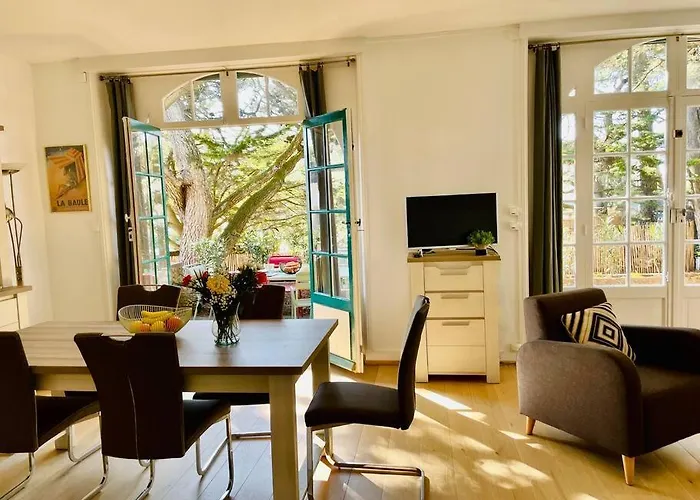 Feriehus Rosacea Maison De *