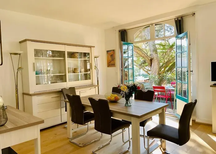 Rosacea Maison De La Baule-Escoublac